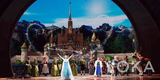 迪士尼乐园《冰雪奇缘》歌舞秀 图片来自迪士尼官网