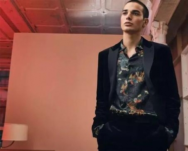 穿搭不出错的时尚金字塔 让你魅力倍增