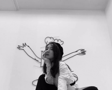 谁说只有女生穿蕾丝 男生穿的魅力你想象不到