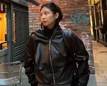 一秒变身复古港风帅哥 冬日穿搭需要皮衣上分